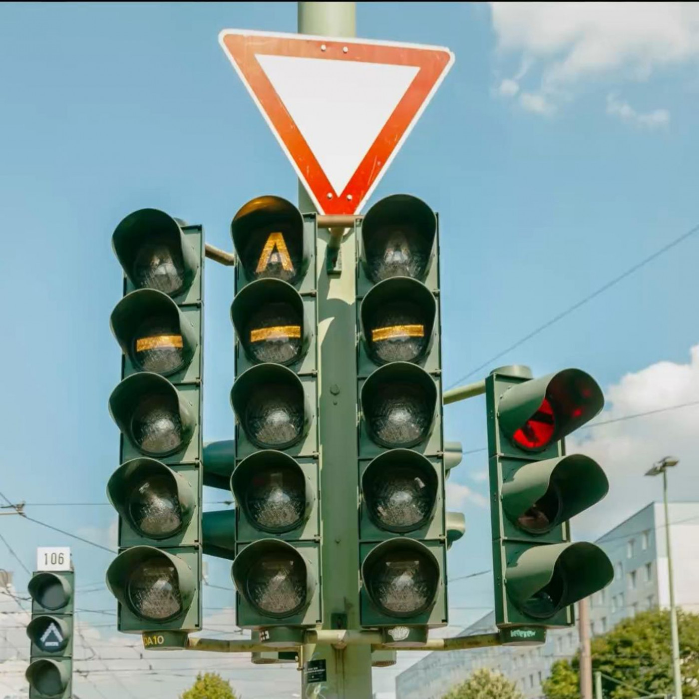 "A"-Zeichen an der Ampel: Wissen Sie, was der Buchstabe bedeutet?