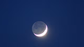 Wenn die Erde den Mond zum Leuchten bringt: Da Vinci Glow