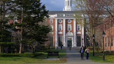 Harvard soll keine neuen Fördermittel mehr erhalten