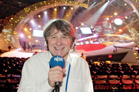 Kult-Kommentator Peter Urban mischt wieder (ein bisschen) beim ESC mit
