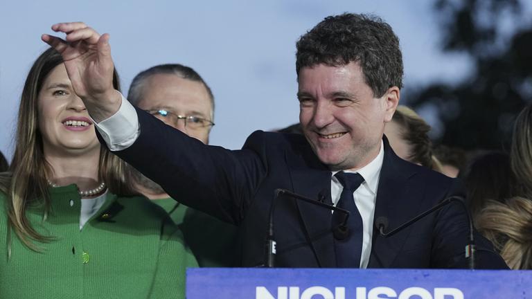 Dan gewinnt Präsidenten-Wahl in Rumänien
