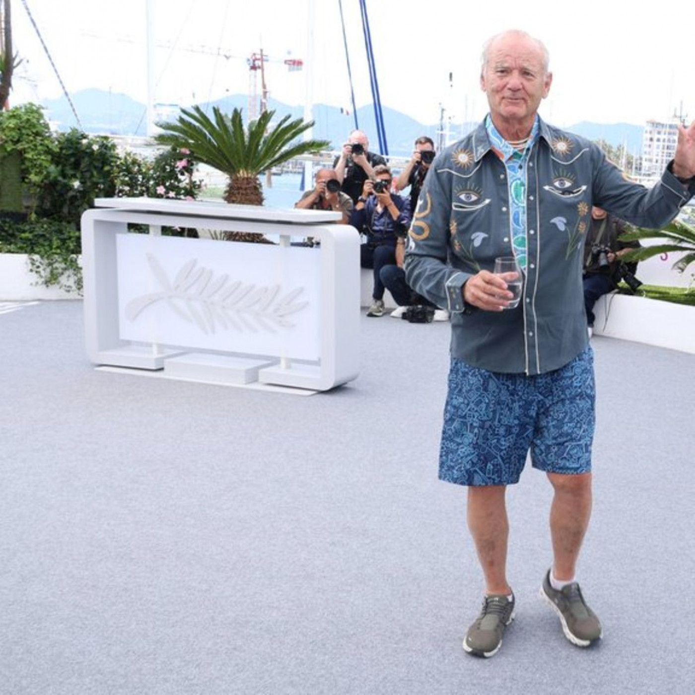 Im lässigen Look in Cannes