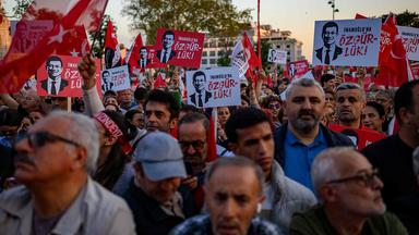 Weitere Festnahmen in Istanbuls Stadtverwaltung