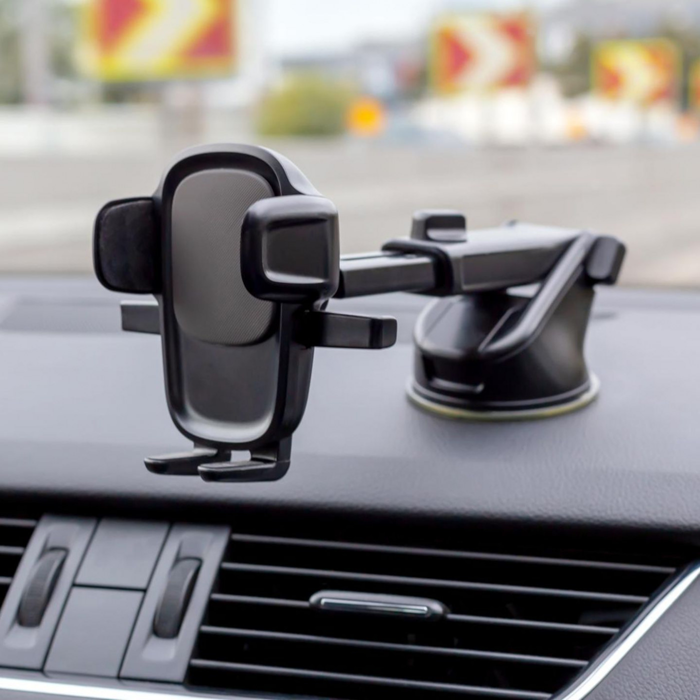 Handyhalterung fürs Auto: Vier praktische Modelle im Vergleich