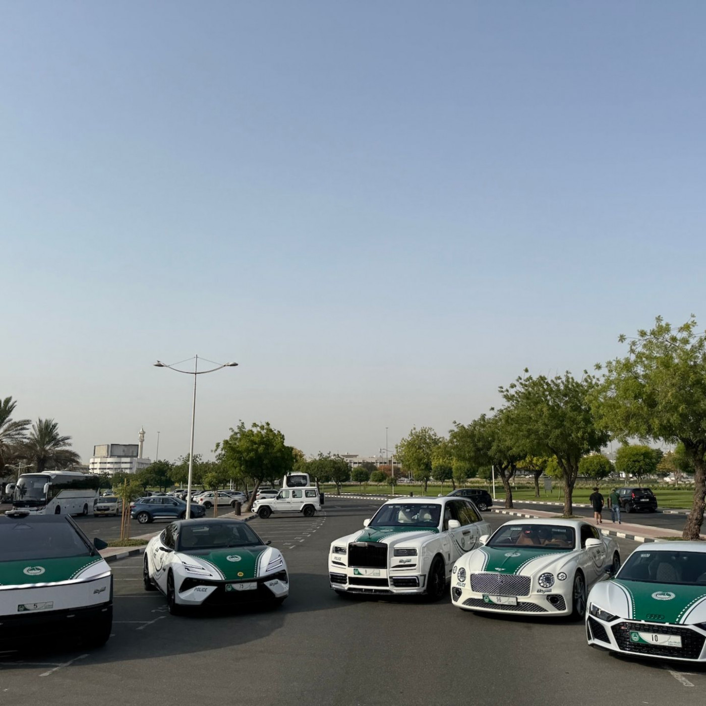 Für Touristen nur das Beste: Die Supercars der Dubai Police