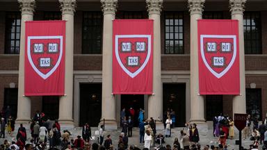 Trump will Einreisen für Harvard-Studium beschränken