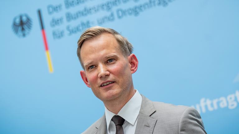 Streeck will Digitalsucht bei Kindern bekämpfen