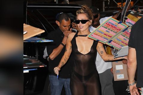 Auftritt im angesagten Naked Dress