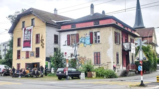 Vom Hausbesetzer zum Hausbesitzer: Ein Kulturzentrum im Zwiespalt