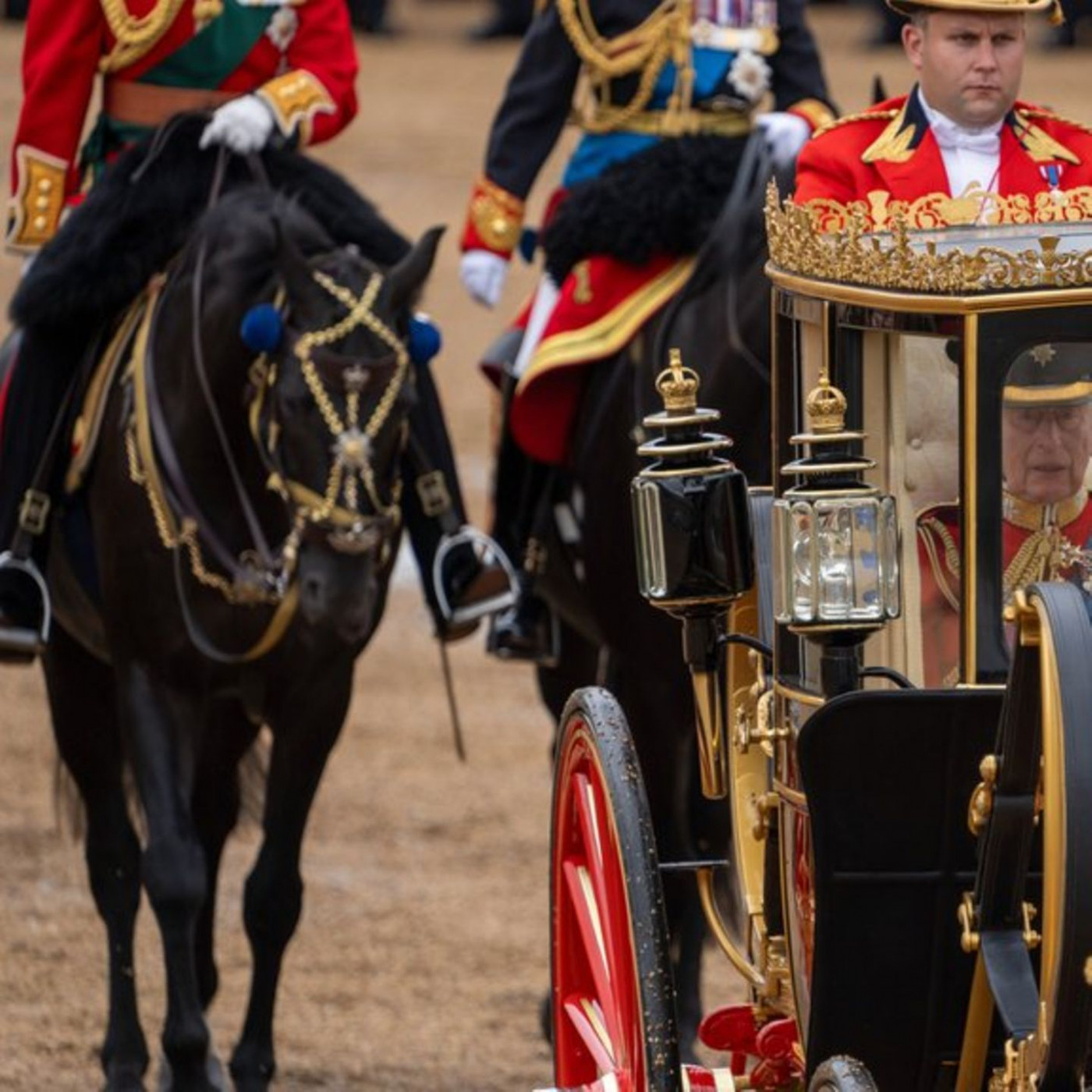 König Charles III. soll erneut Kutsche nehmen