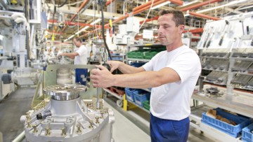 Studie zu Autozulieferern: Zwei Drittel erwarten Marktbereinigung