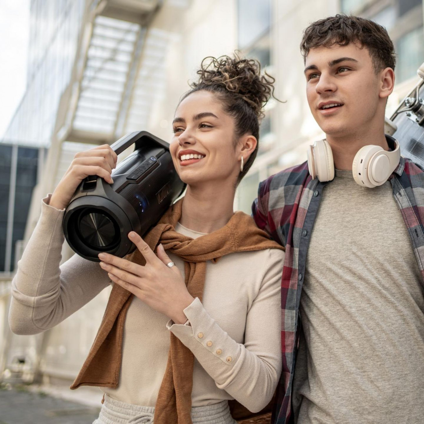 Feiern im Freien: Tragbarer Bluetooth-Lautsprecher im Angebot