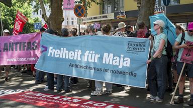 Grüne fordern Überstellung von Maja T.