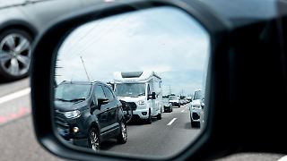 Warum ist die andere Spur im Stau immer schneller?