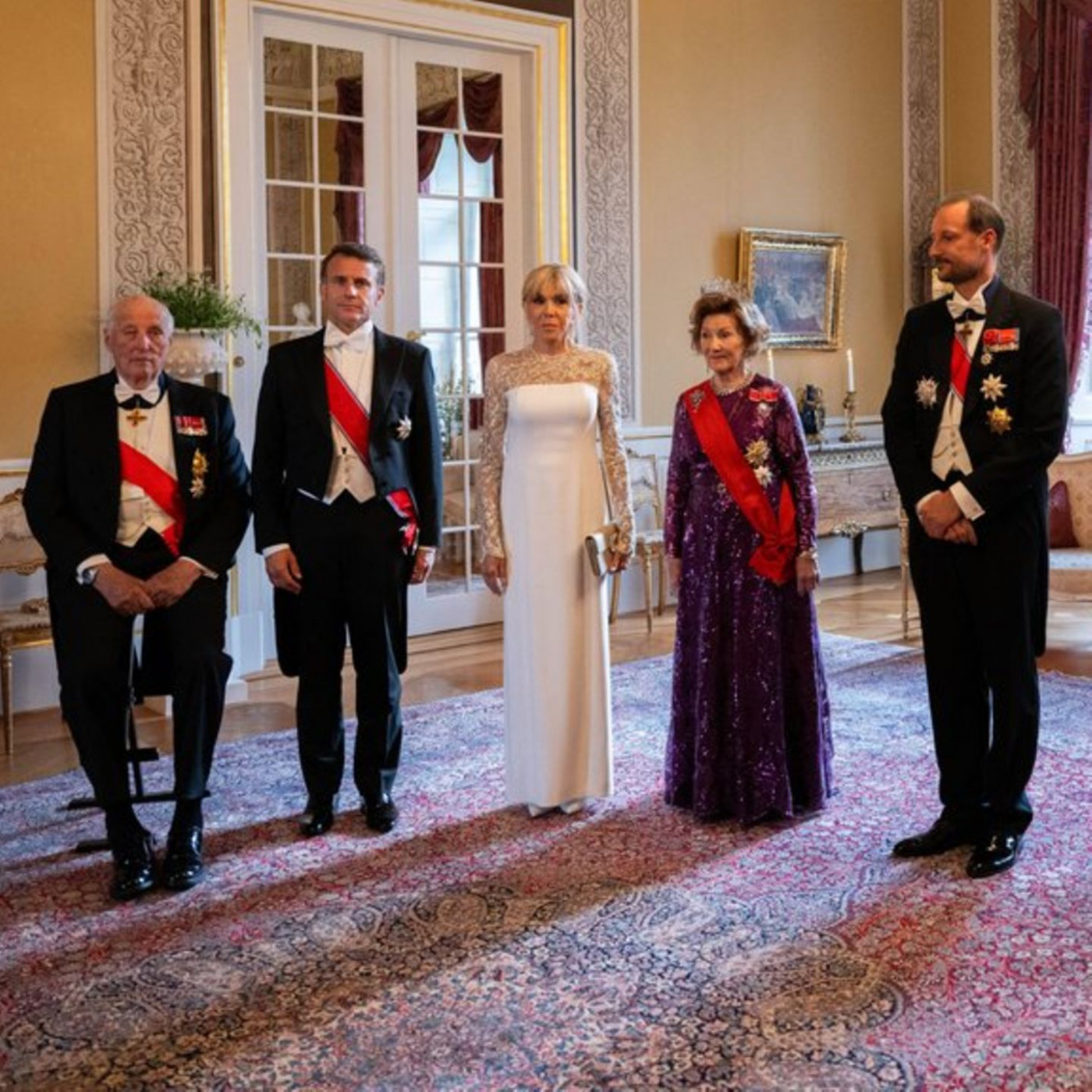 So glamourös feierten Norwegens Royals mit Emmanuel und Brigitte Macron