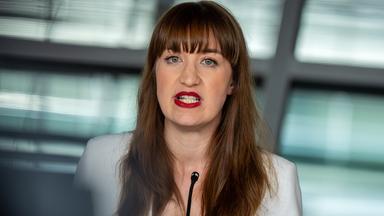 Reichinnek und AfD-Abgeordnete verfehlen Mehrheit