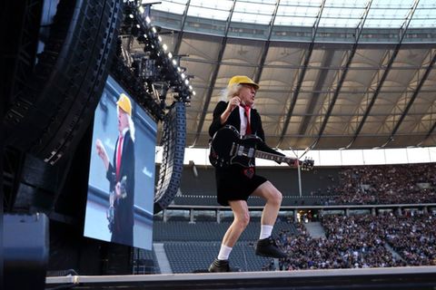 Angus Young beeindruckt die Fans in Berlin