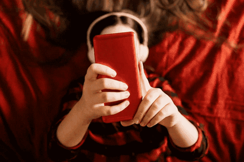 Es reicht! Warum ich kurz davor bin, unserer Tochter Whatsapp zu verbieten