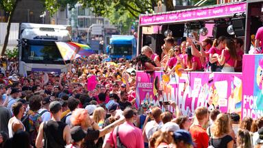 Mit mulmigem Gefühl auf dem Pride-Wagen