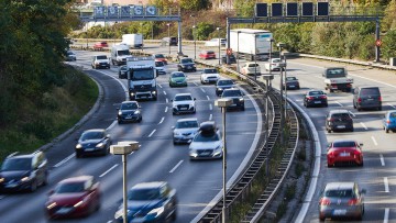 Kfz-Gewerbe gegen Kürzungen: Maut-Gelder sollen für Straßenbau bleiben