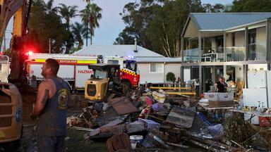 Tausende Menschen in Australien weiter ohne Strom