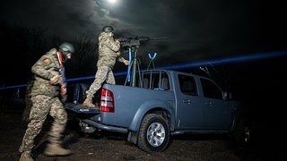 Russland attackiert Westukraine – EU plant flexiblen Ölpreisdeckel