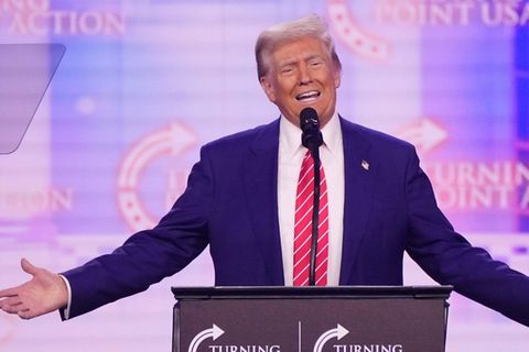Donald Trump geht mit dem Teufel ins Bett
