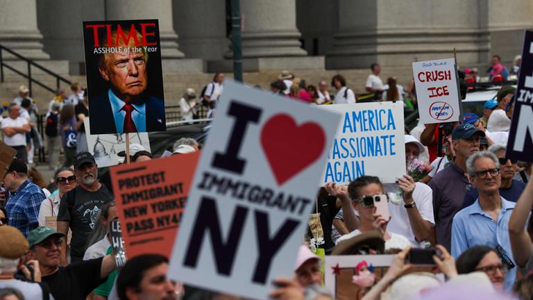 Wie New York gegen die Abschiebungen protestiert