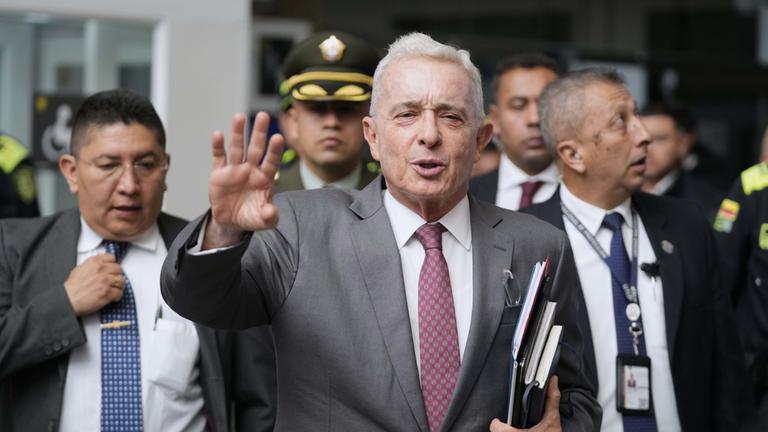 Kolumbiens Ex-Präsident Uribe verurteilt