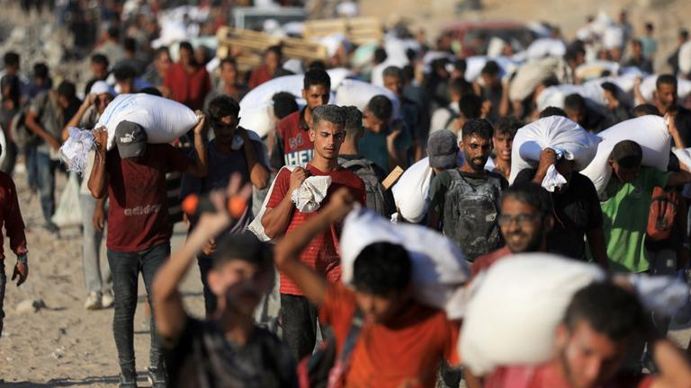 160 weitere Künstler fordern Druck auf Israel