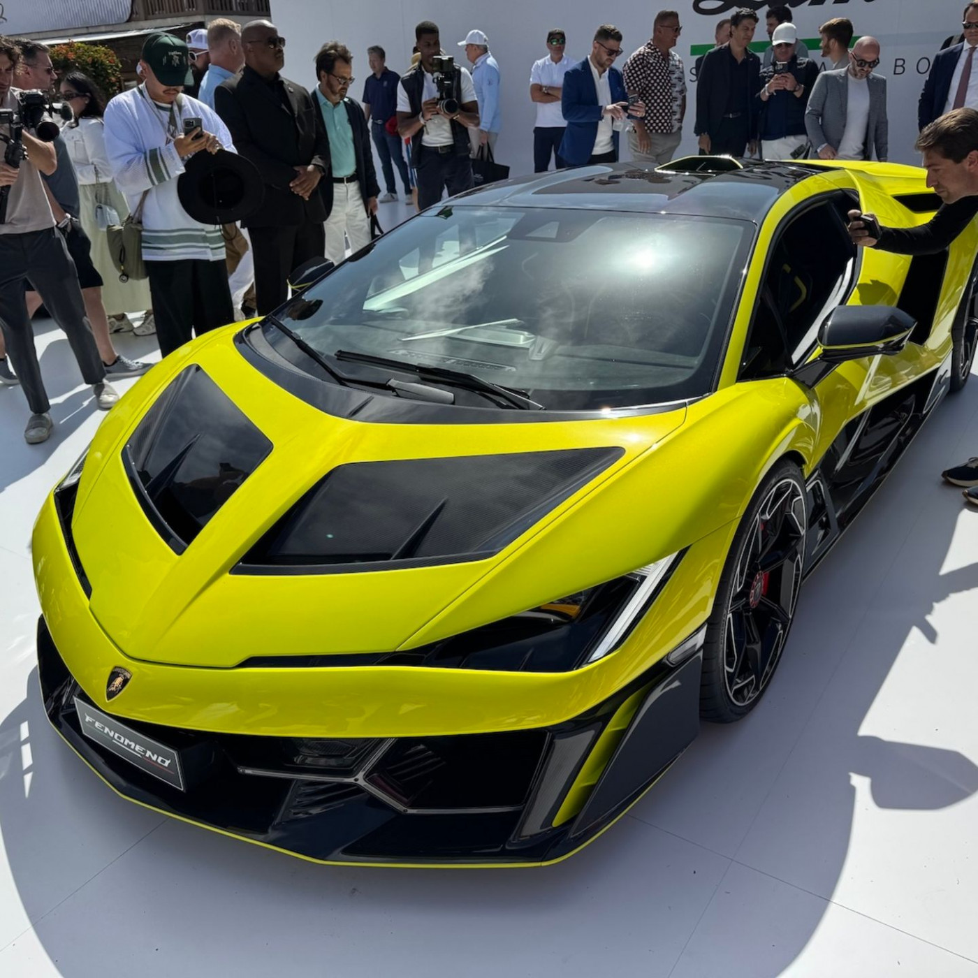 Neue Luxus-Autos: Die Highlights der spektakulärsten Autoshow der USA