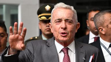 Gericht hebt Hausarrest von Ex-Präsident Uribe auf