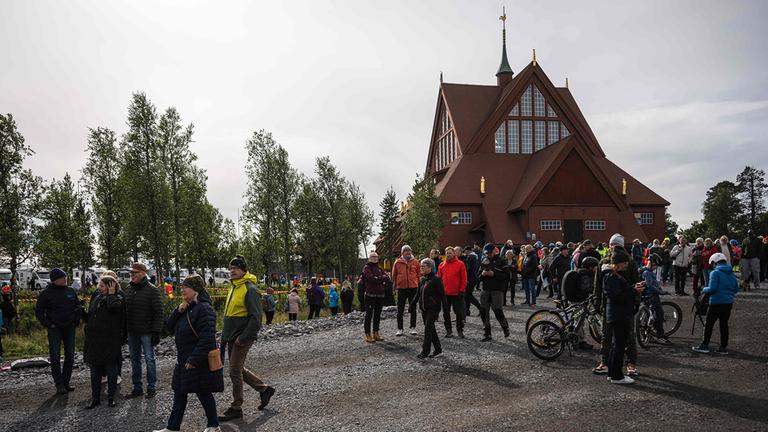 Kirche von Kiruna erfolgreich umgezogen