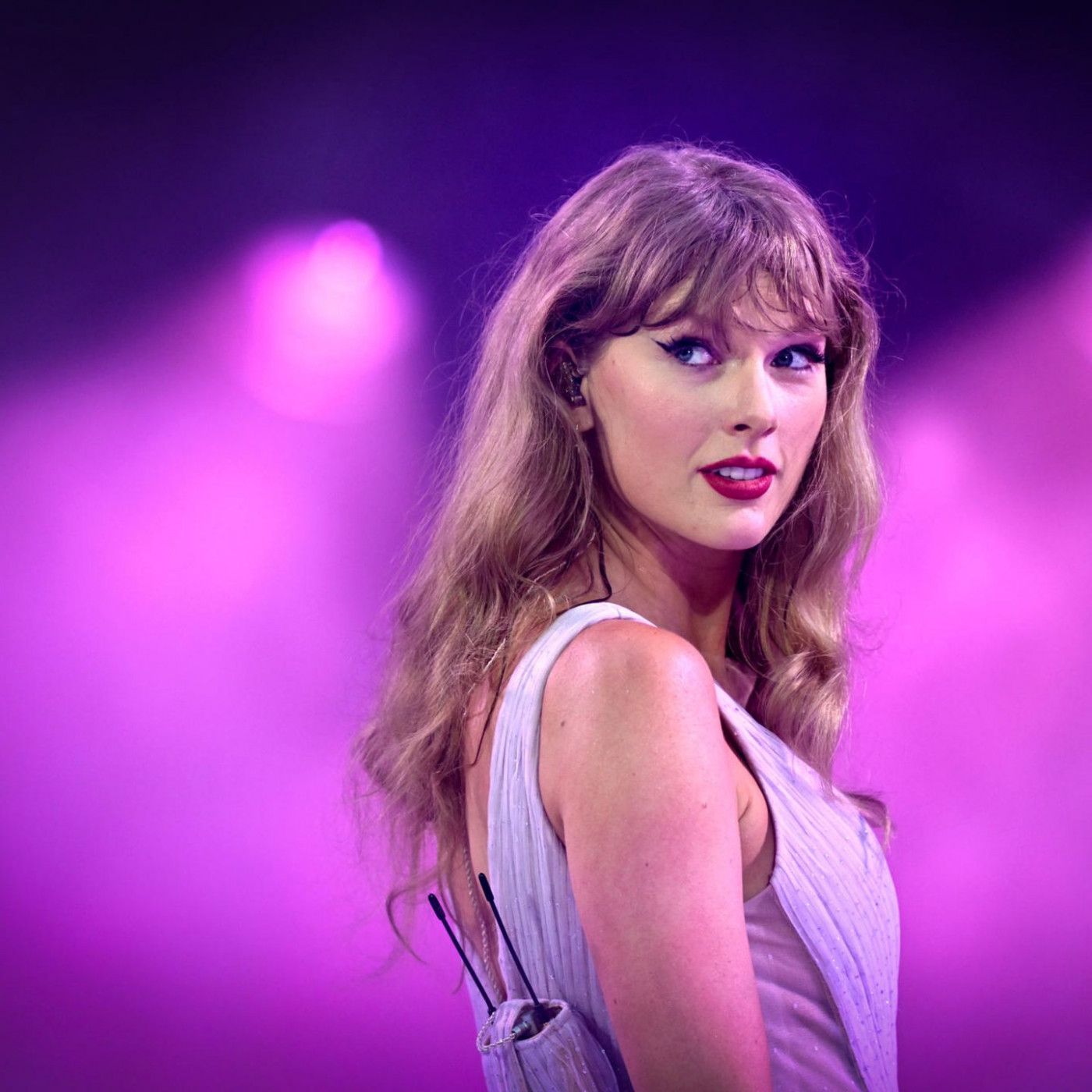 Flirtender Meta-Chatbot hält sich für Taylor Swift – und schickt Nudes