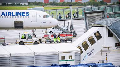 Flugzeug mit Afghanen in Hannover gelandet
