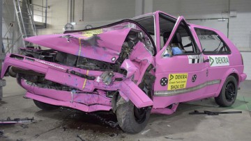 35 Jahre Fortschritt: Dekra zeigt, wie sicher Autos heute sind