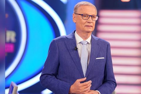 Günther Jauch kommt auf Krücken zurück