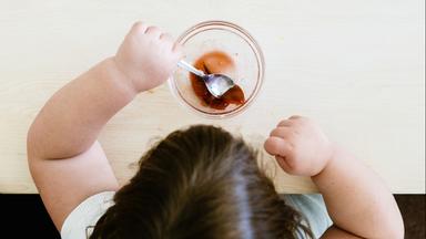 Erstmals mehr Kinder fettleibig als untergewichtig