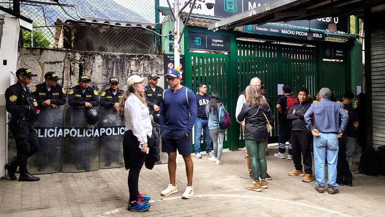 Rund 1.600 Touristen in Peru evakuiert