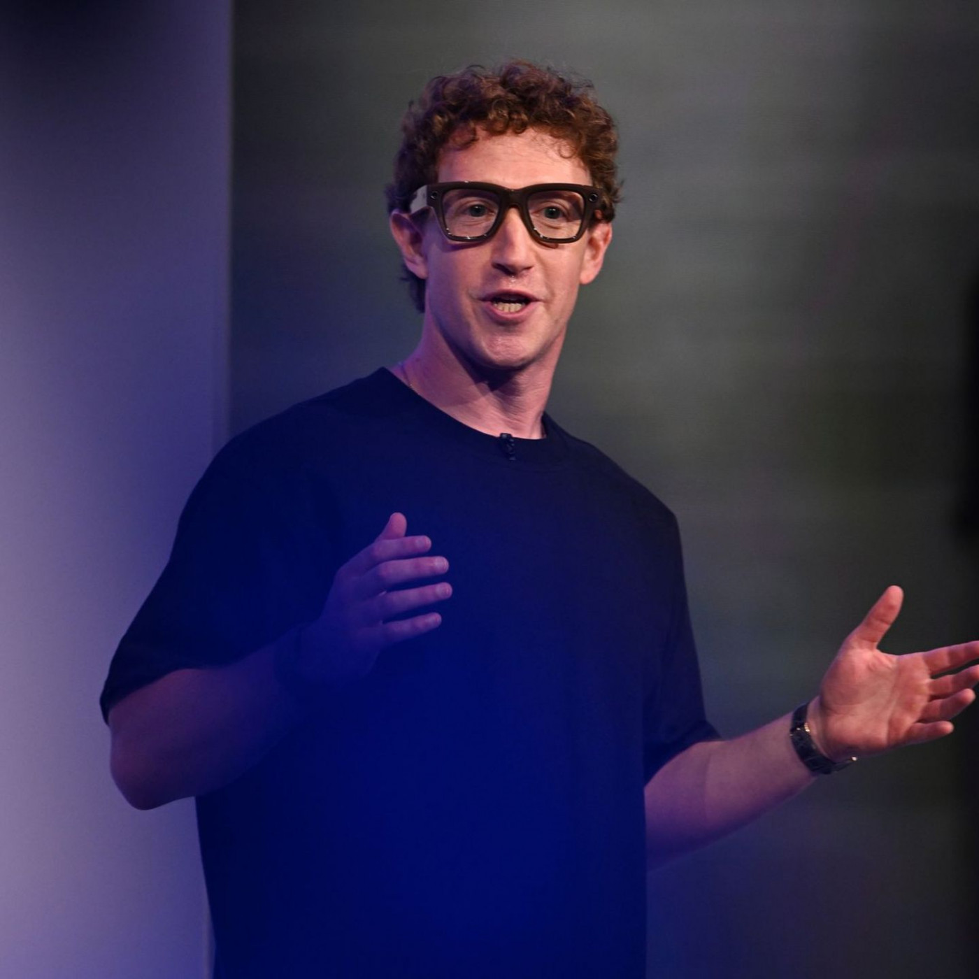 Facebook-Chef stellt Brille mit Bildschirm vor – dann passiert eine Panne