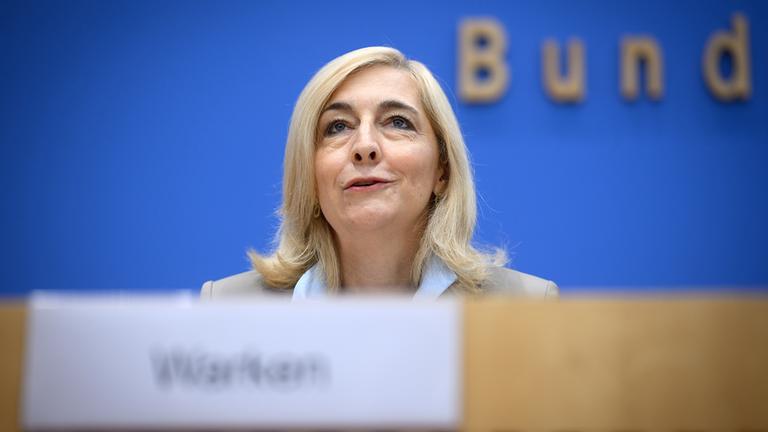 Warken geht nicht von Medikamenten-Engpässen aus