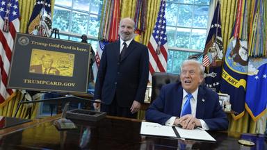 "Gold Card" für Millionäre - und teure Arbeitsvisa