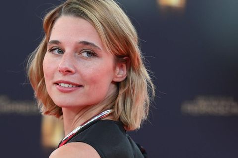 Svenja Jung: "Es kostet immer Mut, sich vor der Kamera nackt zu machen"