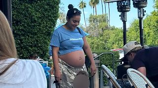 Vanessa Hudgens lässt den Babybauch sprechen