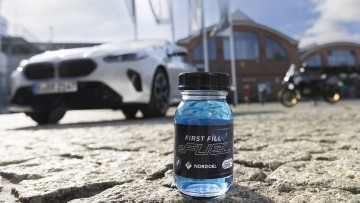 BMW will Verbrenner grün machen: Erstbetankung mit E-Fuels ab 2028