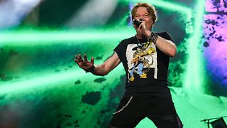 Axl Rose rastet auf Bühne aus