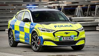 Fünf europäische Streifenwagen - von Ford bis Skoda
