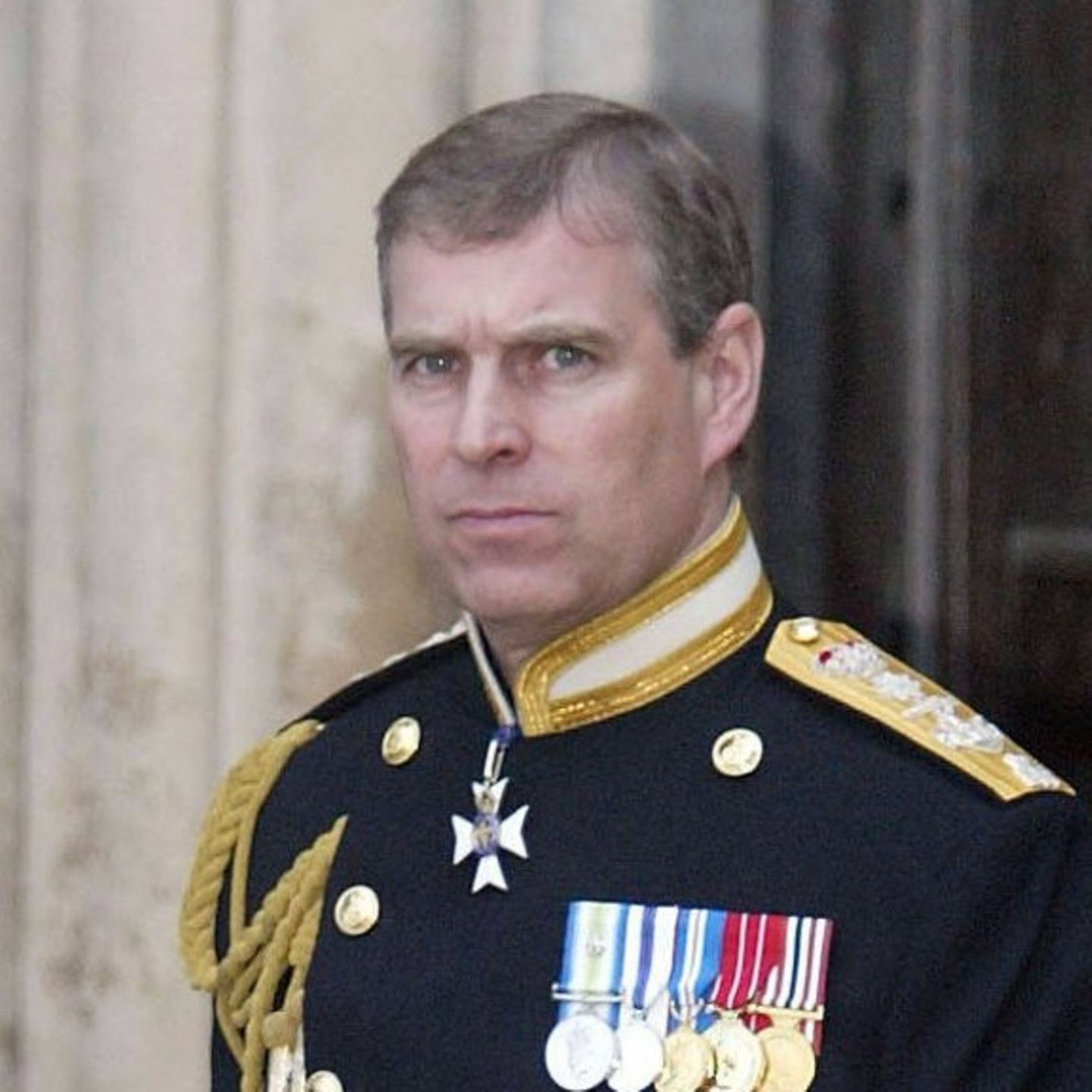 Er soll auch militärischen Rang verlieren