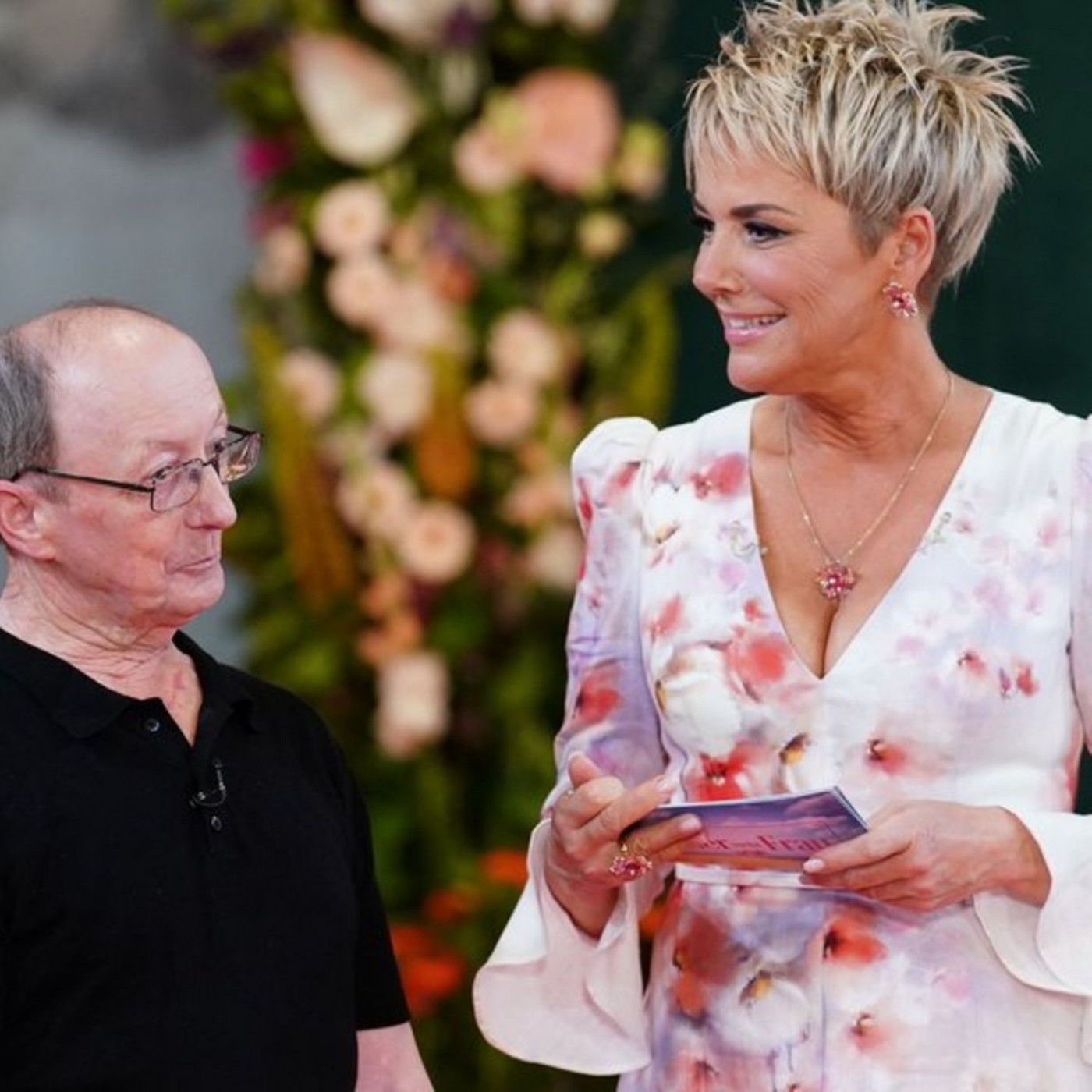 "Engel pinkeln auf Herz" von schrägem Bauer