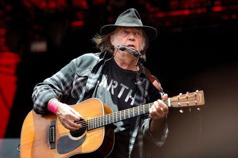 Neil Youngs härteste Songs – über Massenmörder, Musk und Trump